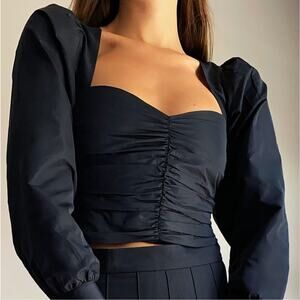 Aritzia Sunday Best Collection Petal Cropped Sweetheart Black Top Womens Size 0